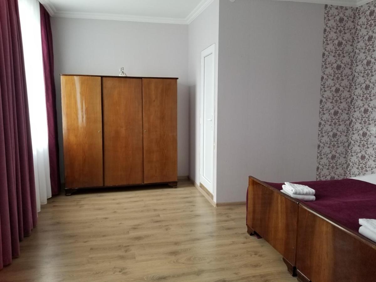 Milla Hotell Kazbegi Exteriör bild