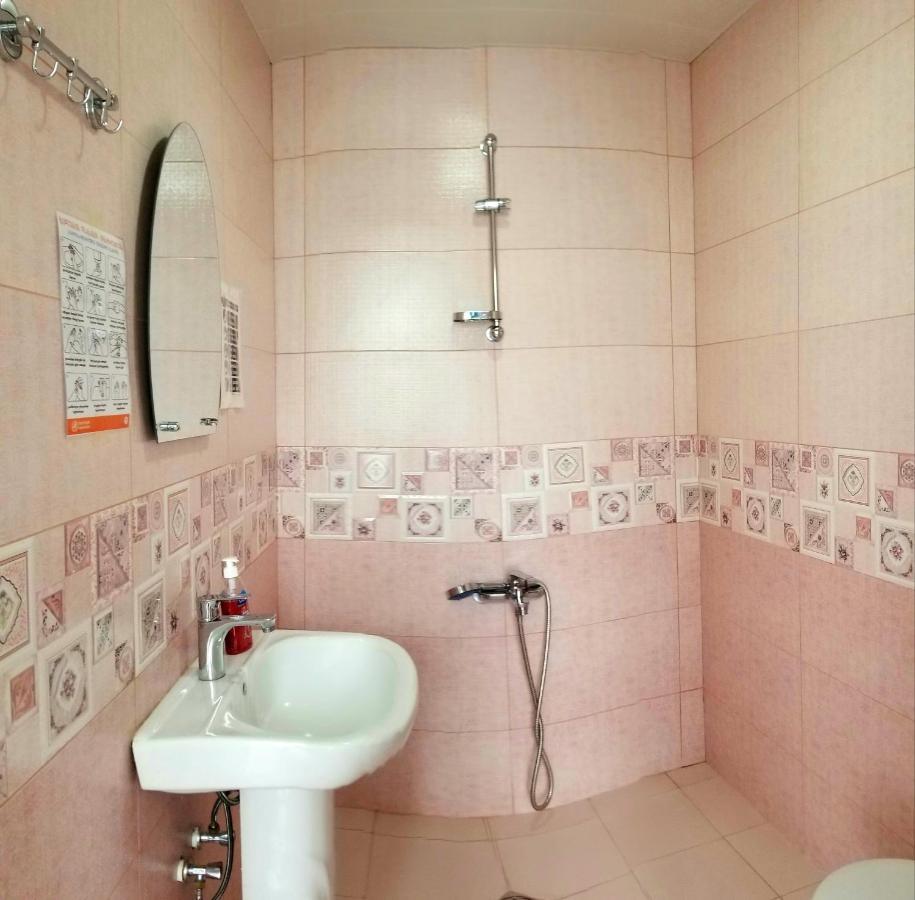 Milla Hotell Kazbegi Exteriör bild